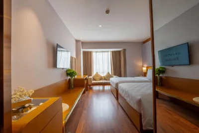 Gentle Sunshine, chambre à deux lits — Harmony Saigon Hotel & Spa